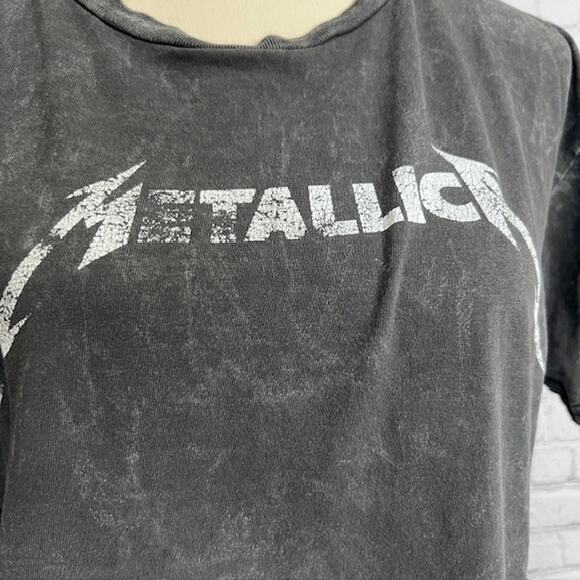 Women's Metallica Gray & White Soft Faded Worn Crewneck T-Shirt Size X-Large - Picture 3 of 6